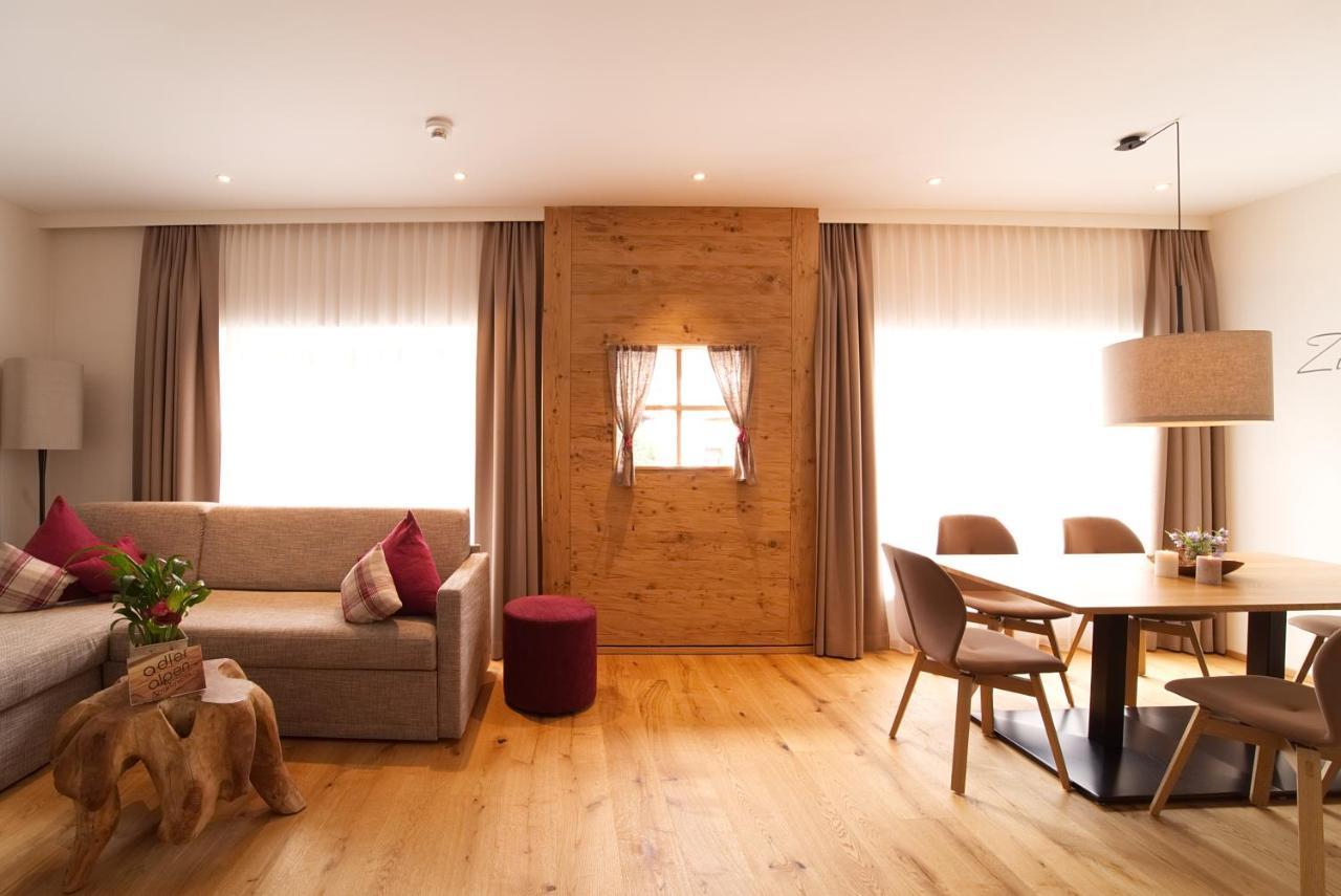 Adler Alpen Apartments 쉬룬즈 외부 사진